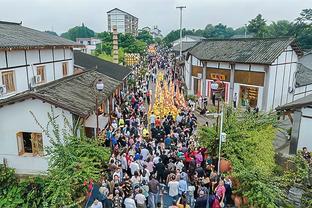 中场大师！巫师贝隆初登亚平宁！